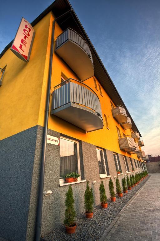 Hotel Albellus Brno Bagian luar foto
